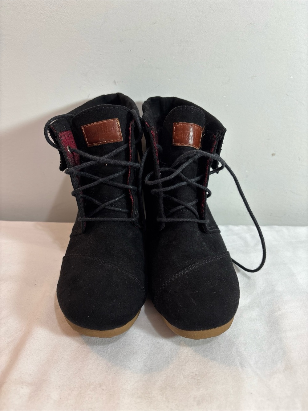 Mad Love Black Women's Lace-Up Ankle Boots. 8/30